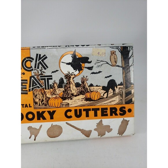 Vintage Halloween Trick or Treat  Cooky Cutters 1960s Cookie Metal Original Box - Picture 3 of 14